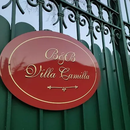 Camilla Bed & Breakfast 4*