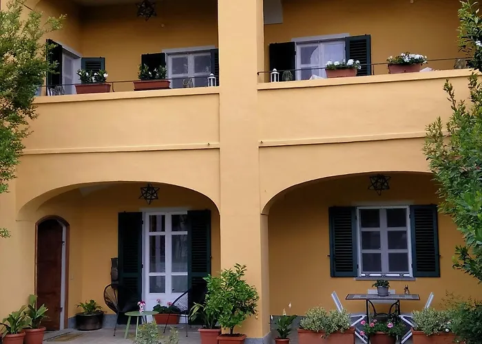 Camilla Bed and Breakfast 4*